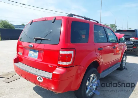 2009 Ford Escape Xlt z USA, uszkodzony, nr VIN 1FMCU03739KA81065